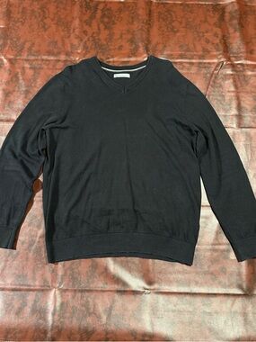 Denver Hayes Black V-Neck Sweater Large